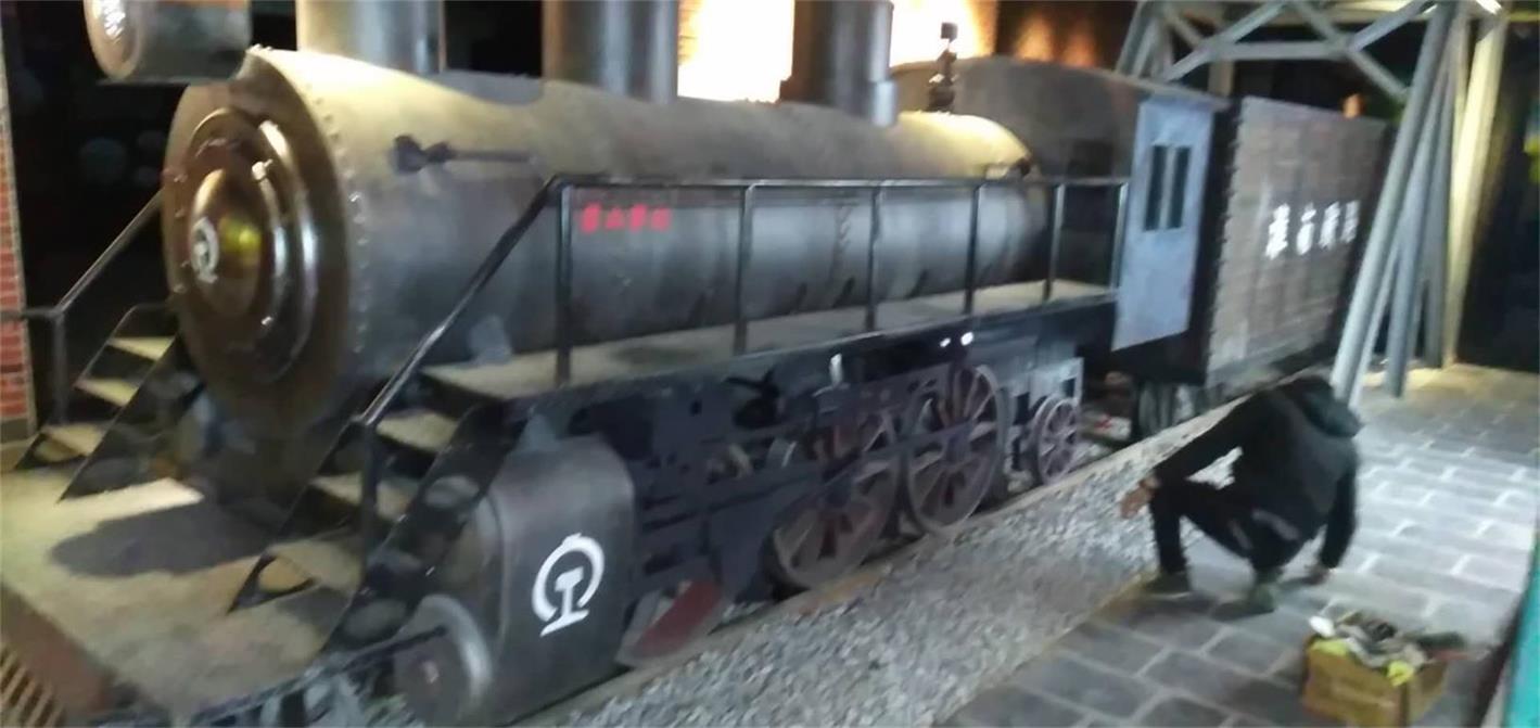 黔南蒸汽火车模型